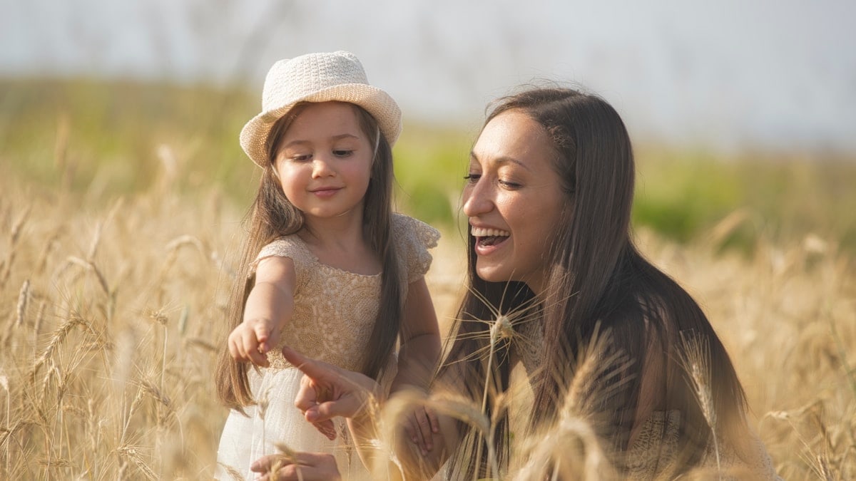 woman and girl on focus photography